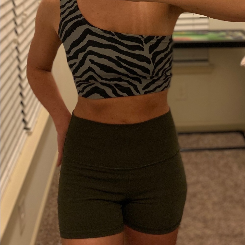 Year of Ours asymmetrical sport top size medium